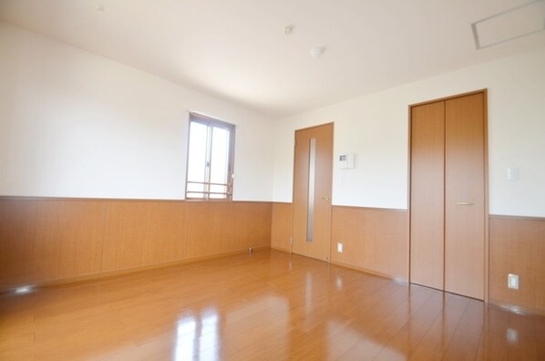 グランシャリオ桜木の物件内観写真